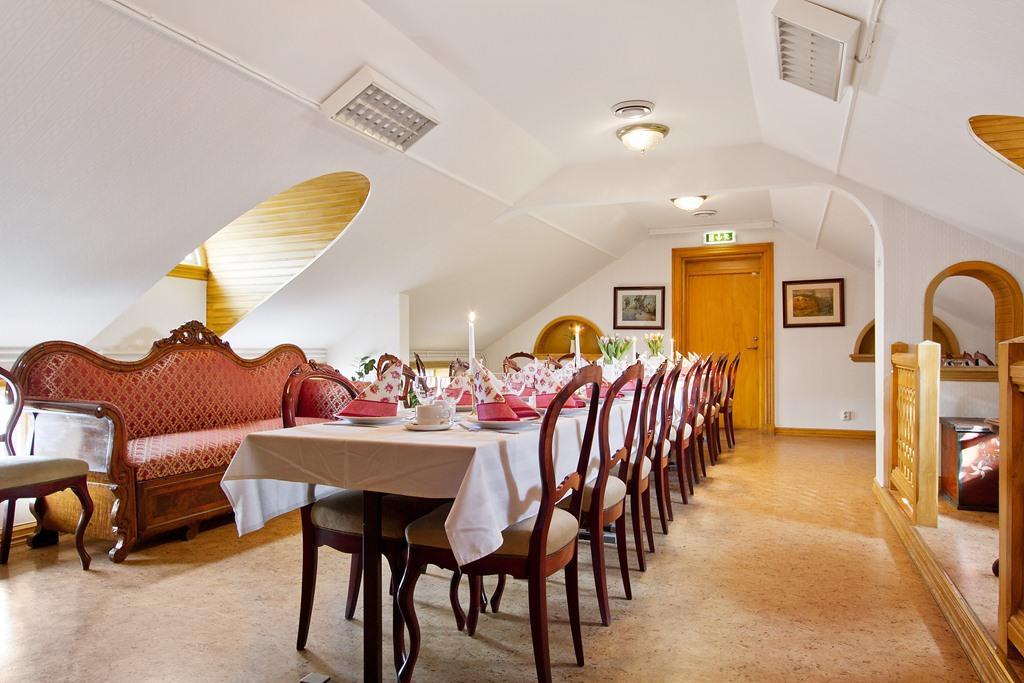 Hotell Mikaelsgarden Vårgårda 外观 照片