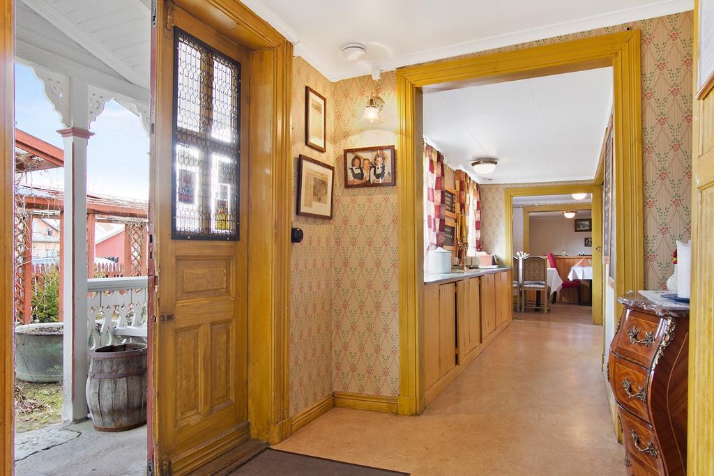 Hotell Mikaelsgarden Vårgårda 外观 照片